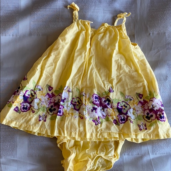 Baby Gap Yellow Tie Strap Sundress - Picture 2 of 3